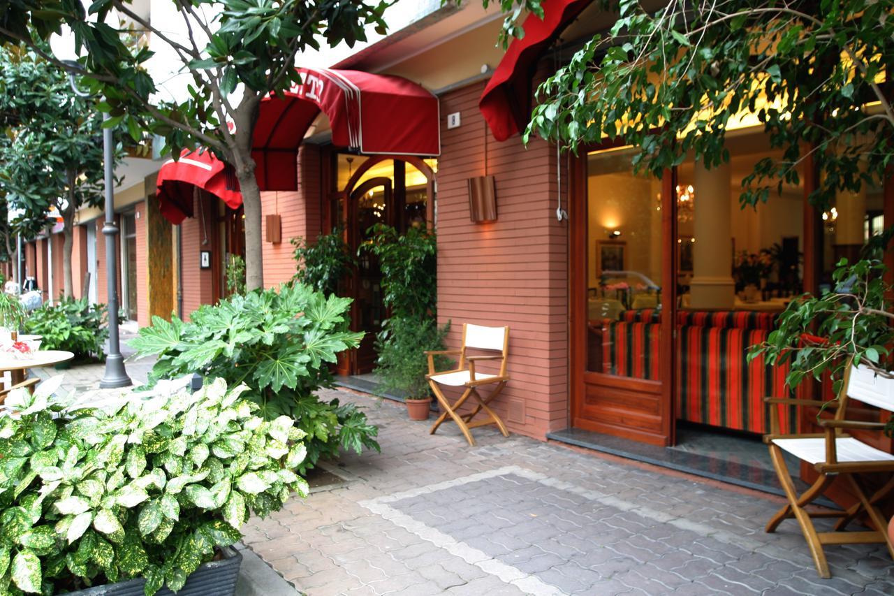 Hotel Pescetto อัลเบงกา ภายนอก รูปภาพ