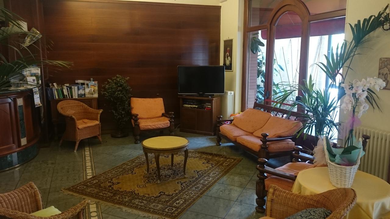 Hotel Pescetto อัลเบงกา ภายนอก รูปภาพ
