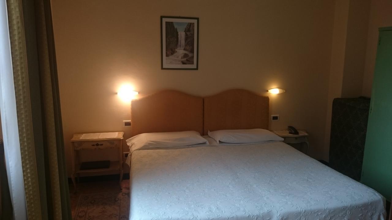 Hotel Pescetto อัลเบงกา ภายนอก รูปภาพ