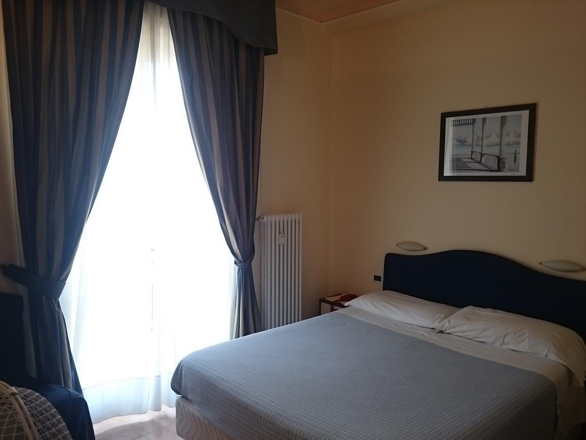 Hotel Pescetto อัลเบงกา ภายนอก รูปภาพ