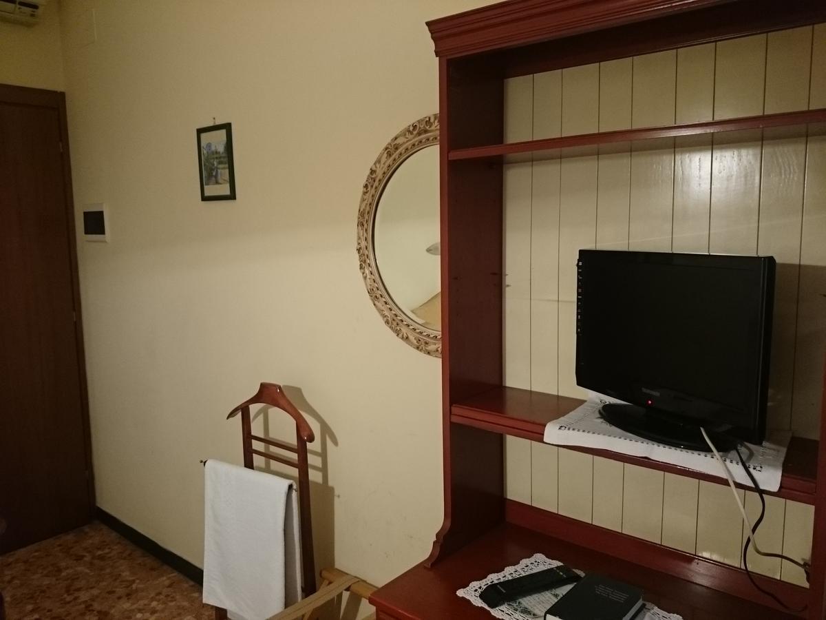 Hotel Pescetto อัลเบงกา ภายนอก รูปภาพ