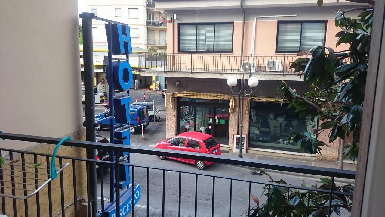 Hotel Pescetto อัลเบงกา ภายนอก รูปภาพ