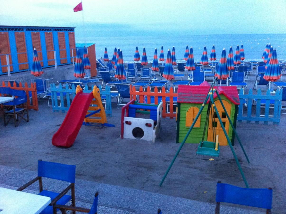 Hotel Pescetto อัลเบงกา ภายนอก รูปภาพ